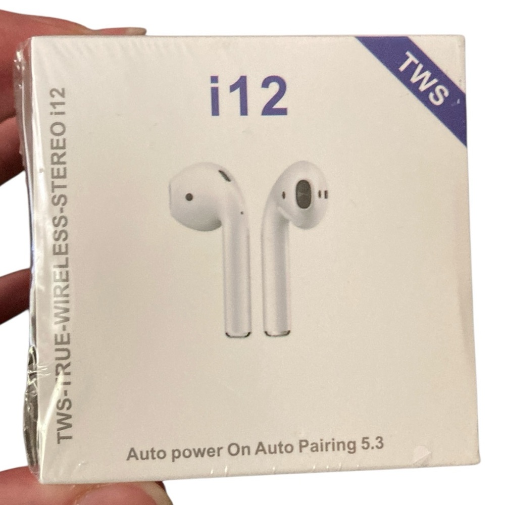 Wireless earbuds new in box sealed